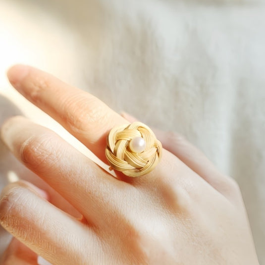 Bamboo Handwoven Pearl Ring Five-petal Flower