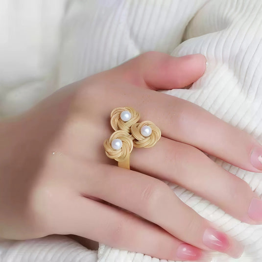 Bamboo Handwoven Pearl Ring 3-flower